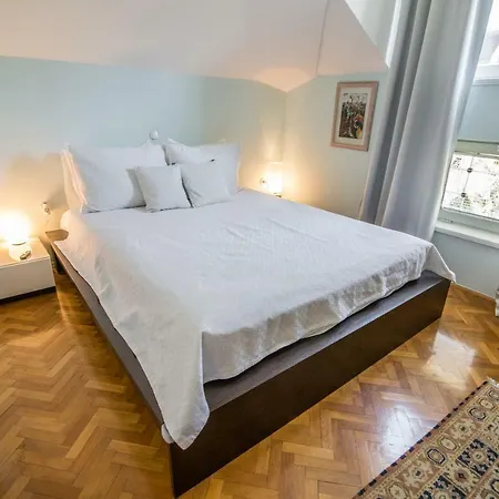 Penthouse And Piano Nobile Prkg Wifi Garden Near Away From Roads Apartman Abbázia